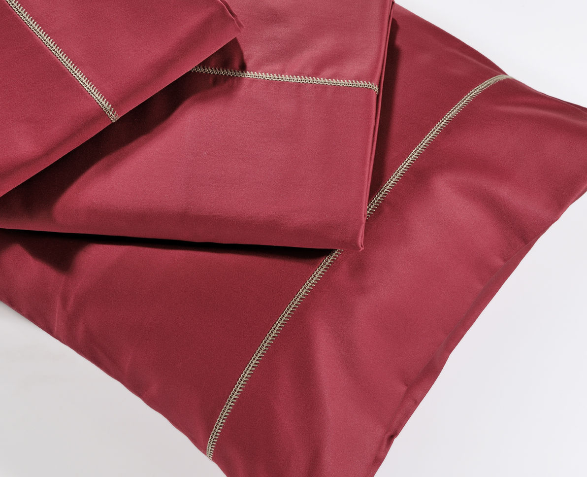 Twin Fitted Sheet 250/9 Red image