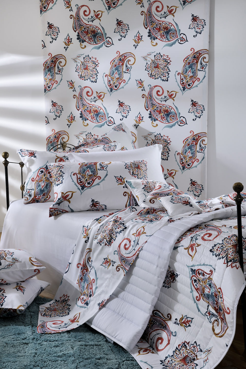 Queen Sheets Set 776 Paisley image