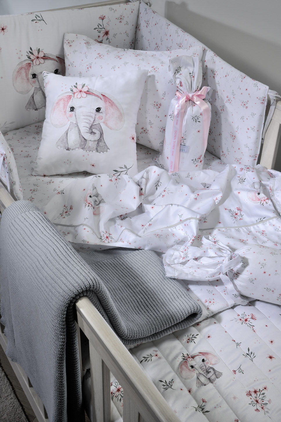 Crib Sheets Set 855 Elephant image