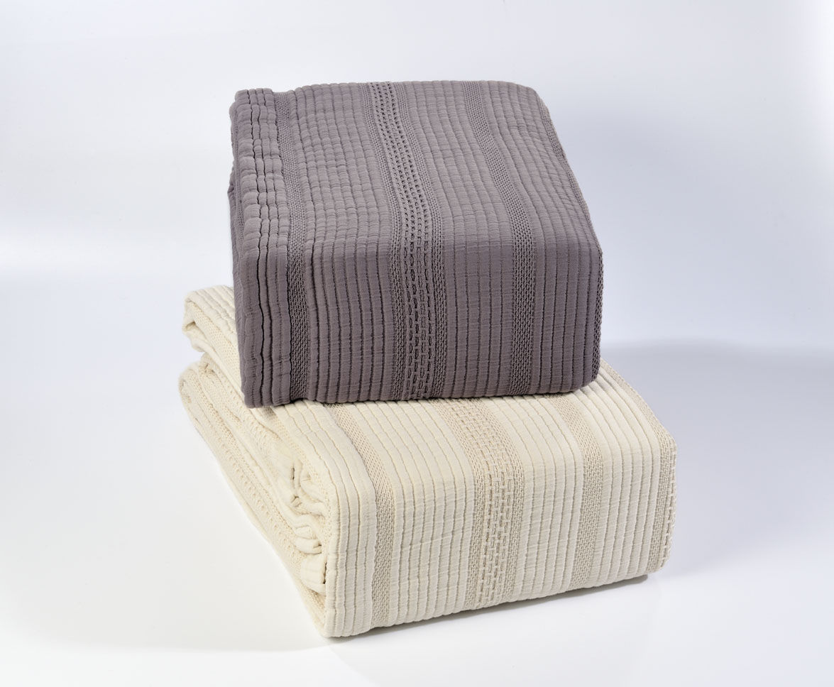 Queen Blanket 1786 Ecru image