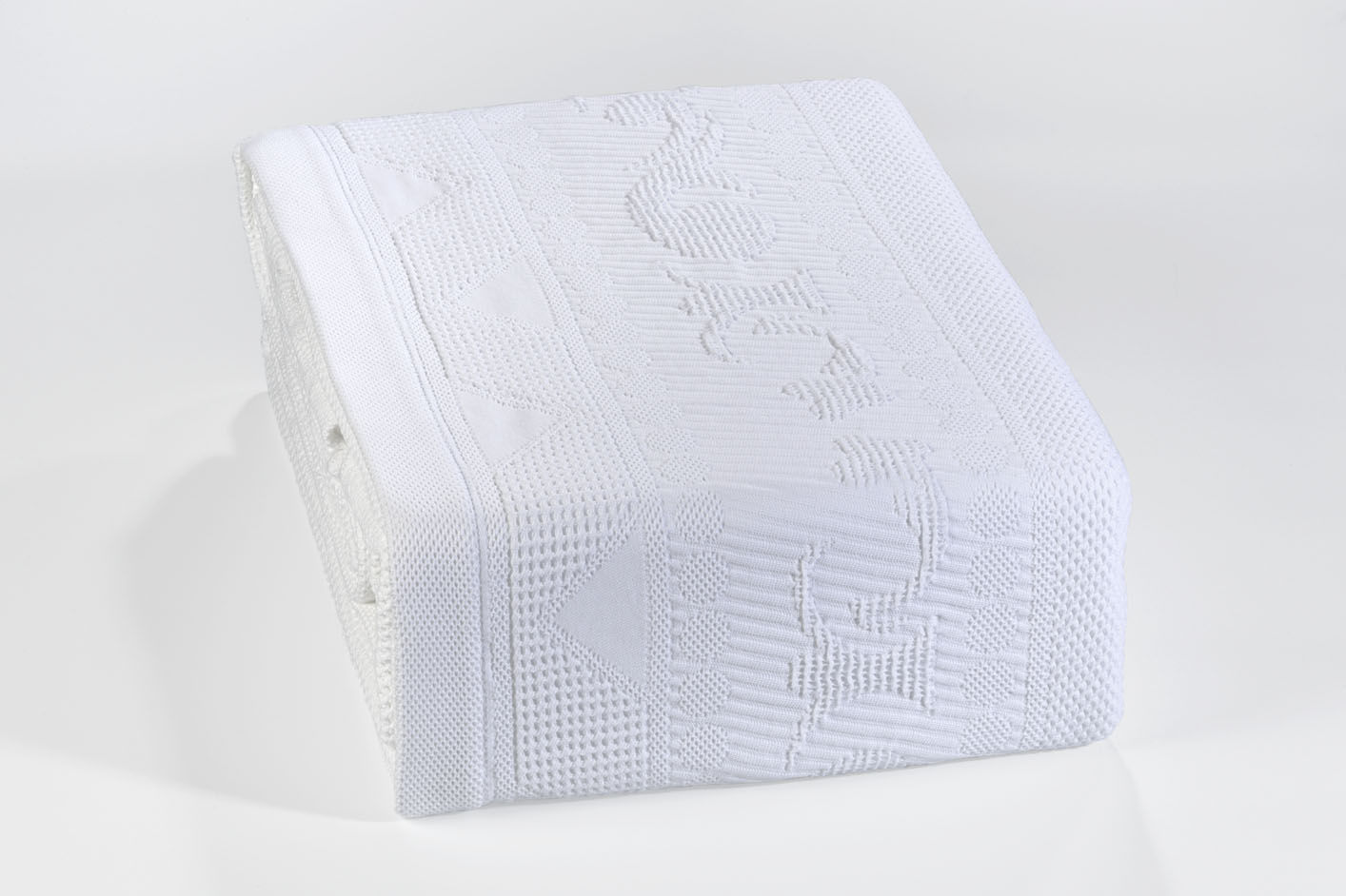 Queen Blanket 1916 White image