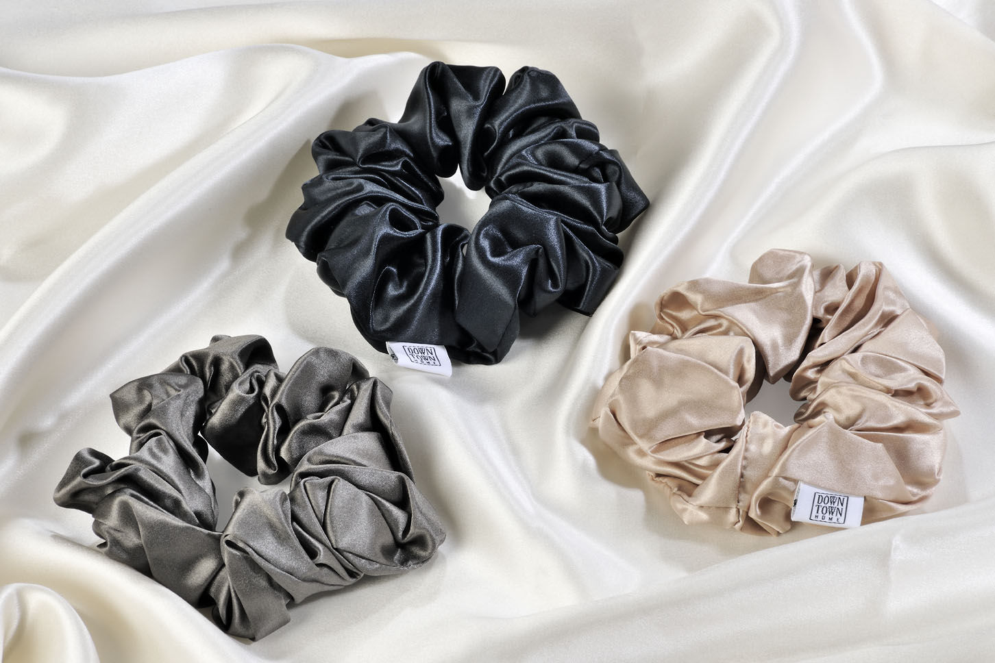 Scrunchie 100% Mulberry Silk Black (1pc) image