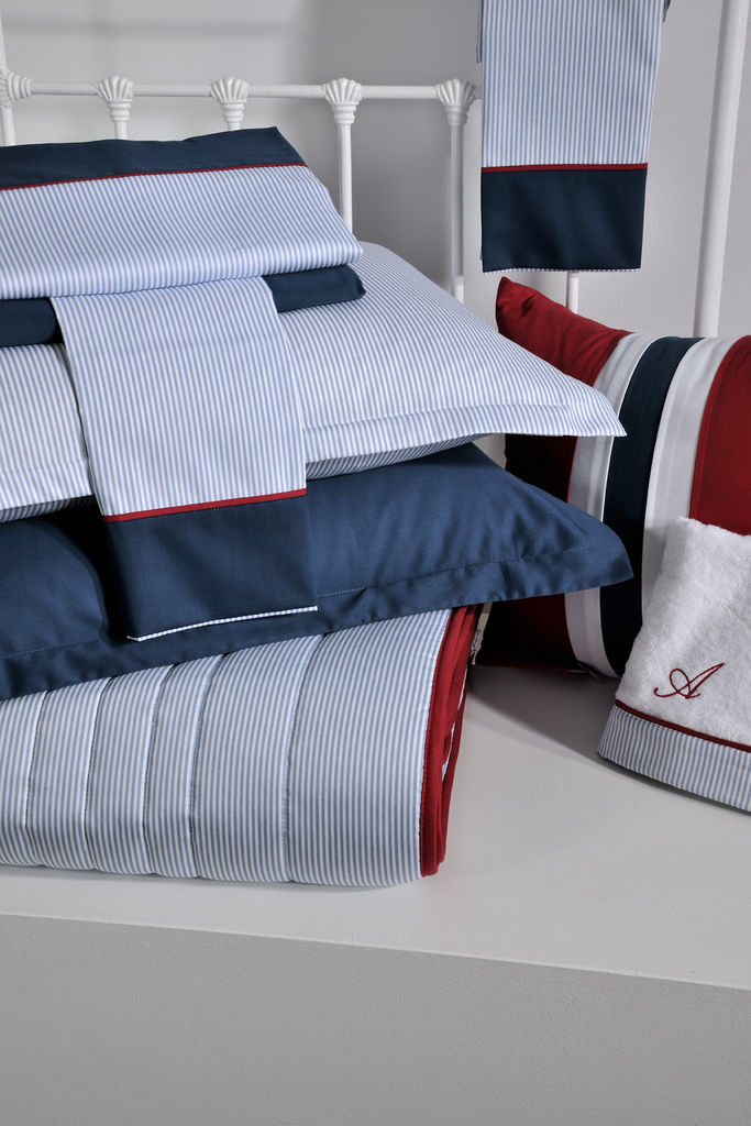 Queen Duvet 700 Stripe Blue image